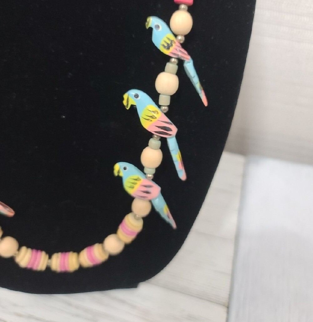 Parrot Bead Necklace Vintage Multicolor Carved Wood, Wear At Margaritaville! Euc - Picture 4 of 8